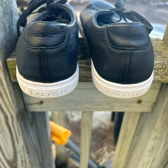 Lacoste size 9 sneakers - Picture 2 of 4
